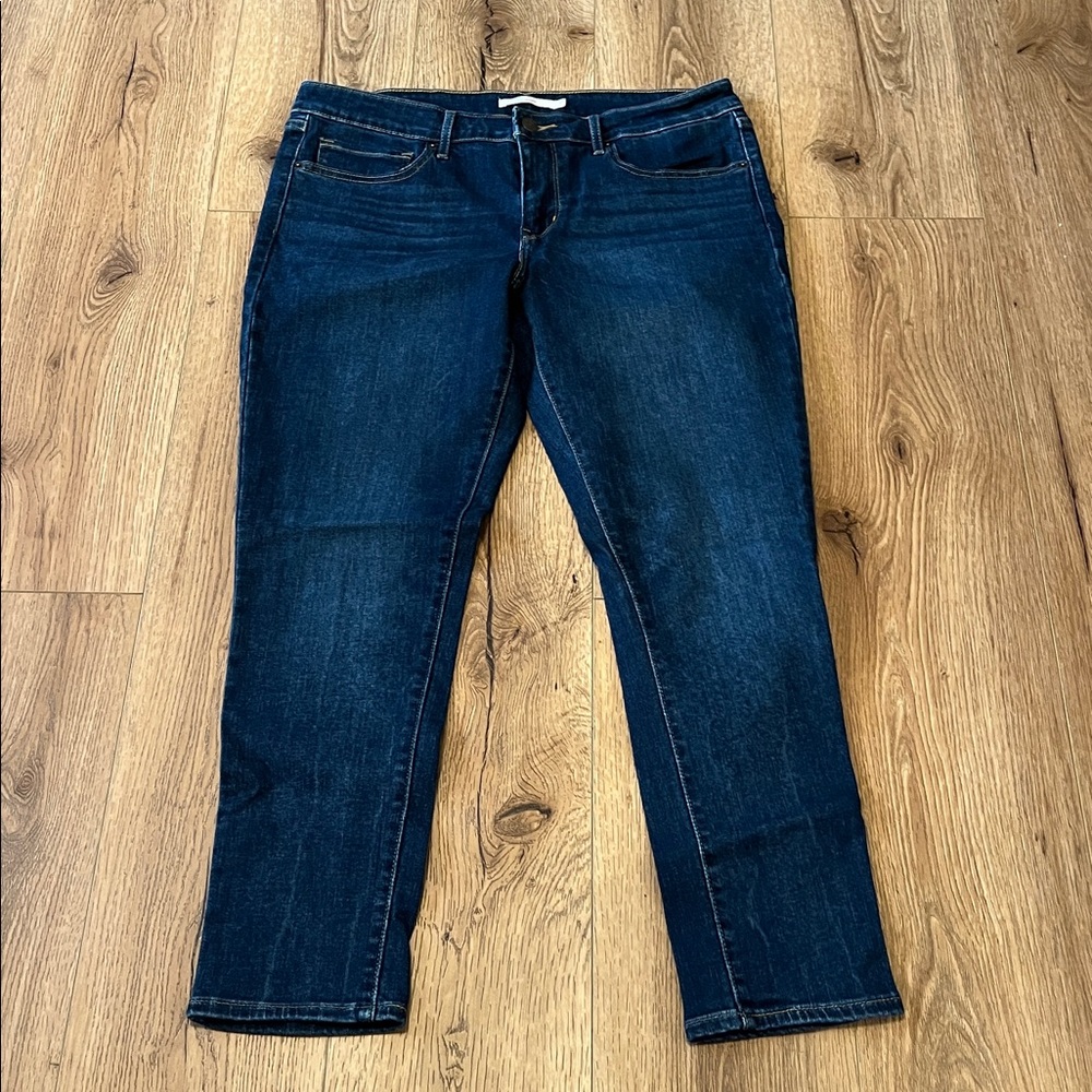 Levi’s 711 31W 27L dark ankle jeans skinny fit EUC